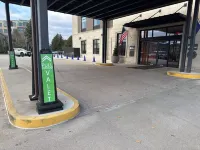 Hotel Indigo TRAVERSE CITY by IHG - parking