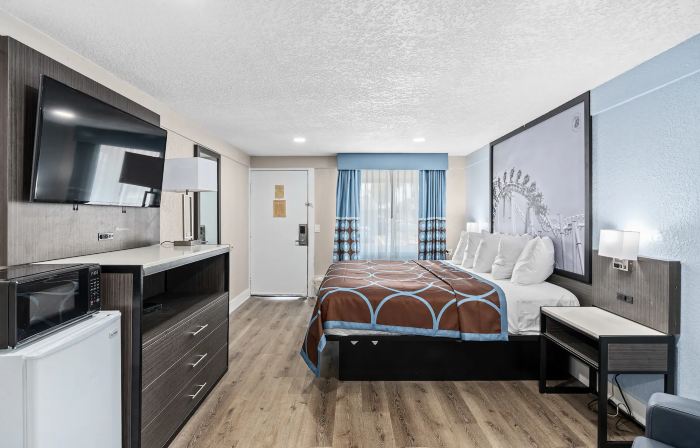Super 8 by Wyndham Kissimmee/Orlando