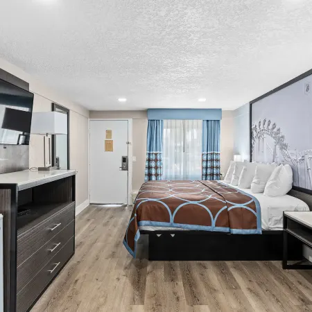 Super 8 by Wyndham Kissimmee/Orlando