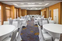 Courtyard Riverside UCR/Moreno Valley Area فنادق في ريفرسايد