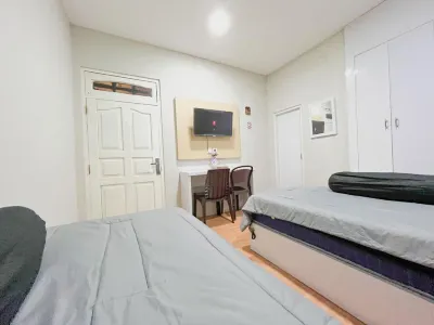 Azalea Guest House Syariah Tanjung Tabalong Hotels in Kasiau
