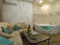 London Hotel berhampiran Stesen Vykhino