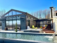 Zornitza Family Estate Relais & Chateaux - Pools