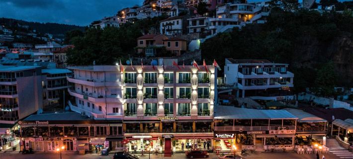 Continental Hotel Отели в г. Улцинь