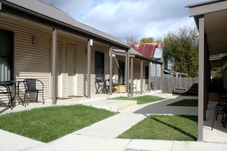 Millthorpe Motel Отели рядом с достопримечательностью «Millthorpe Wine Centre»