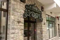 Excelsior Boutique Hotel Sinaia Hotels near Complexul Comercial Carpați