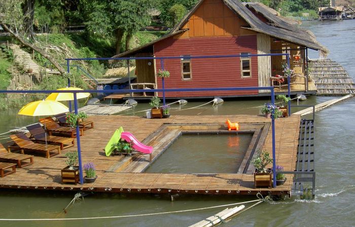 Boutique Raft Resort, River Kwai