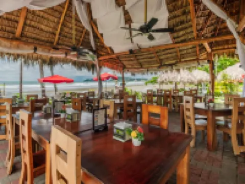Jaco Laguna Resort & Beach Club Hoteles en Jacó