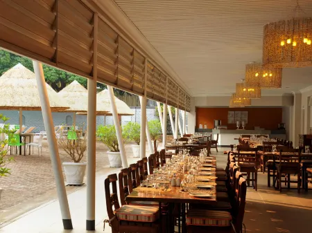 Cresta Sprayview Hotel