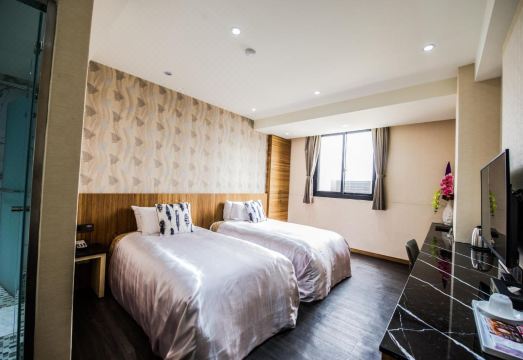 레드 호텔 객실