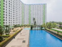 RedLiving Apartemen Green Lake View Ciputat - Aurora Rooms - Pools
