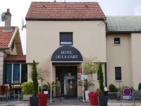 Hotel de la Gare โรงแรมในมิวส์