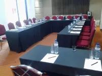 Hotel Neo+ Green Savana Sentul City Hotels in Babakan Madang