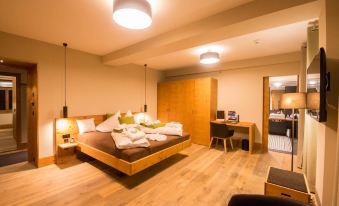 The Alpina Mountain Resort