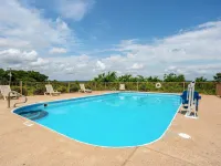 Days Inn by Wyndham Batesville AR Hotels in Independence County