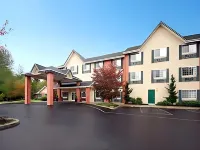 كمفرت إن آند سويتس توالاتين - ليك أوسيجو ساوث فنادق في 