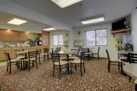 Super 8 by Wyndham Manhattan KS Các khách sạn ở Manhattan
