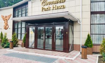 Cronwell Park Nika