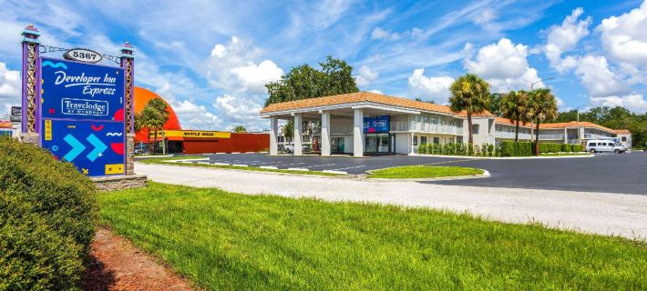 Travelodge by Wyndham Orlando Lake Buena Vista South Hotels in Kissimmee