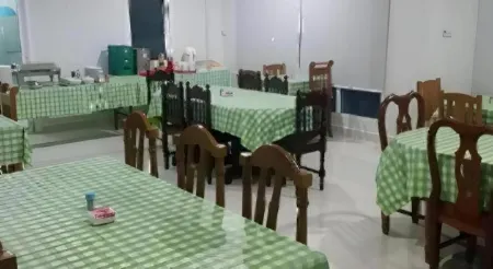 Iyara Residence Отели рядом с достопримечательностью «Wat Buppharam or Wat Plai Klong»