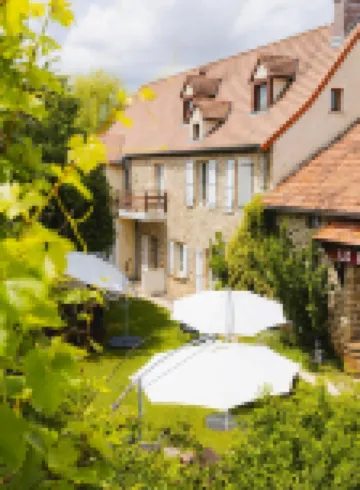 Domaine de Vandenesse Et Spa Hotels in 