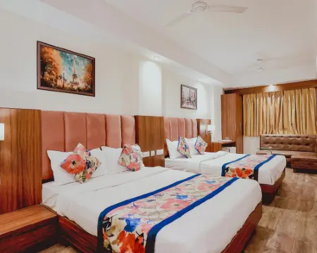 FabHotel The Kailash Dev – Near Azadpur Metro Hotels in North Delhi