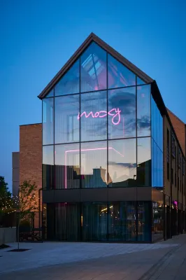 Moxy York Hôtels à : 