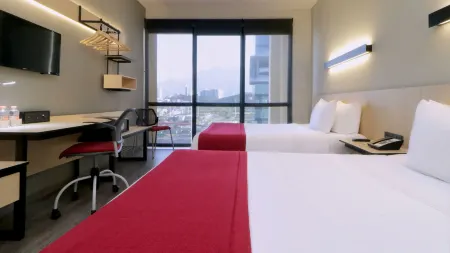 City Express Plus by Marriott Monterrey Galerias