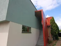 Moderne Ferienwohnung in Berlin Mahlsdorf Отели рядом с достопримечательностью «The Hanging Garden»