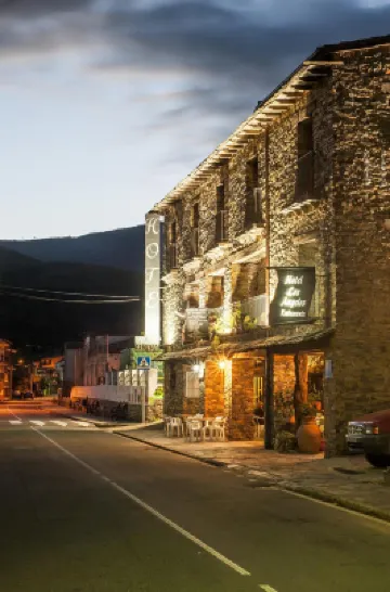 Hotel Rural Los Angeles en Las Hurdes โรงแรมใน