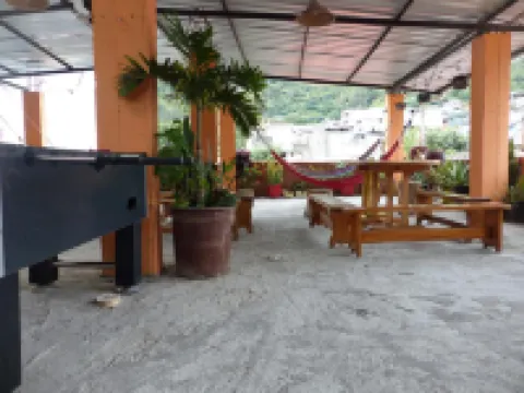 ホテル ラ カサ アマリージャ シティ バーニョスのホテル