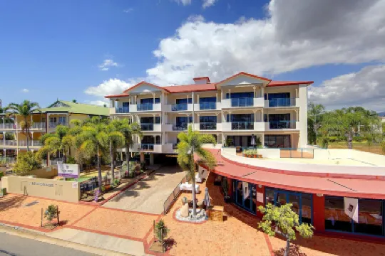 雷吉斯錨地公園酒店