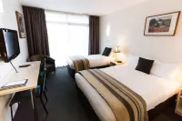 Shoreline Hotel - 3-Star
