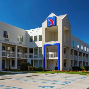 Motel 6 Buffalo, NY - Airport - Williamsville