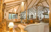 Gorilla Safari Lodge Hotels in Bufumbira