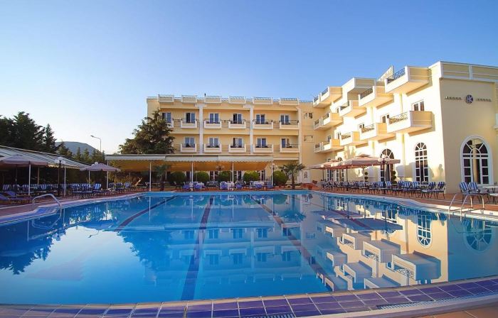 Ξενοδοχείο Κούρος - Hotel Kouros
