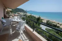 Glyfada Beach Hotel - Bergblick
