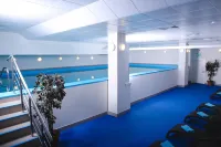 Skypoint Hotel - Beach