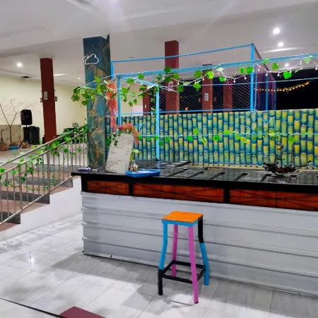 Gadjah Mada Hall Cafe & Penginapan Hostel