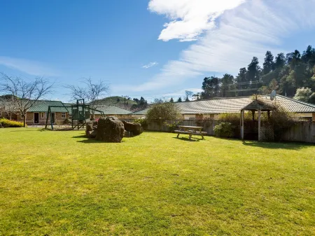 Aspen Court Motel Taihape Отели в г. Пекокау