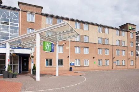 Holiday Inn Express Cardiff Bay Отели рядом с достопримечательностью «Techniquest»
