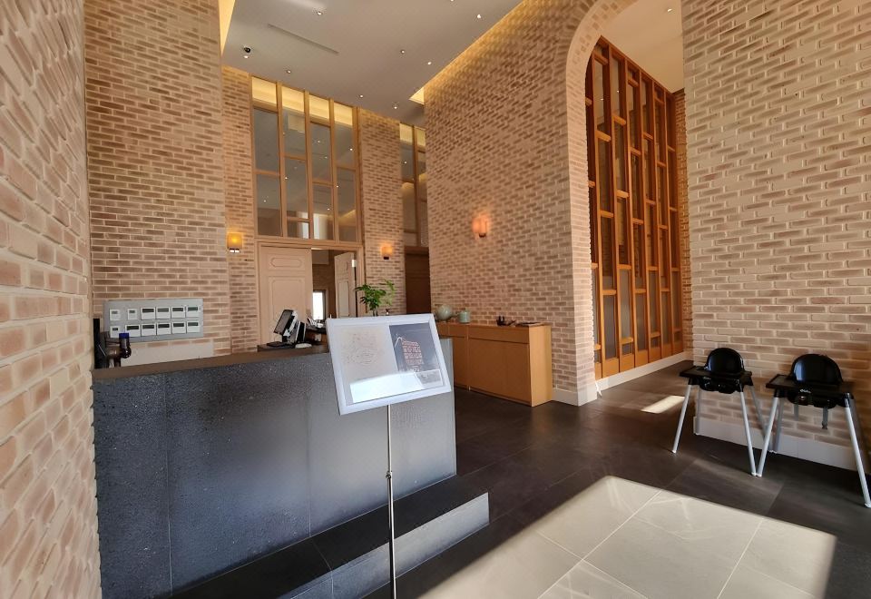 2. 호텔파인그로브..