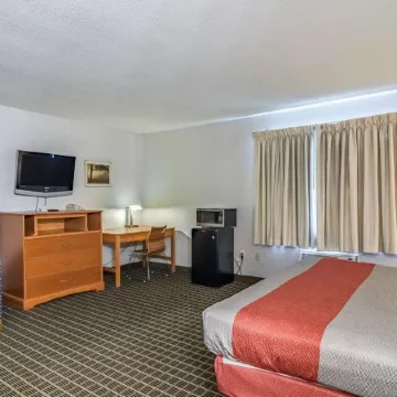 Motel 6 Grand Rapids, MI - Northeast