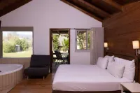 Nofey HaBashan Country Lodge - 2-Star