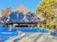 Monte Christo Hotel - 3 ดาว