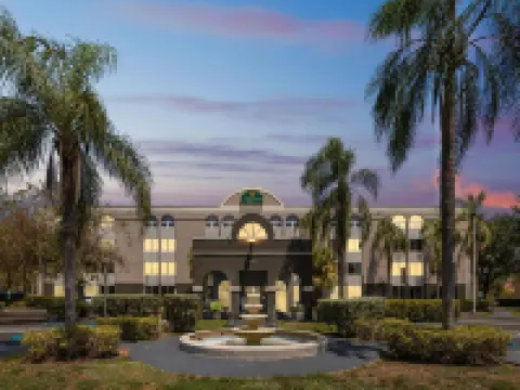 La Quinta Inn & Suites by Wyndham Miami Lakes Hotels in Miami Lakes
