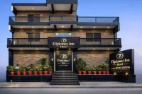 Diplomat Inn Hotel - Homestays