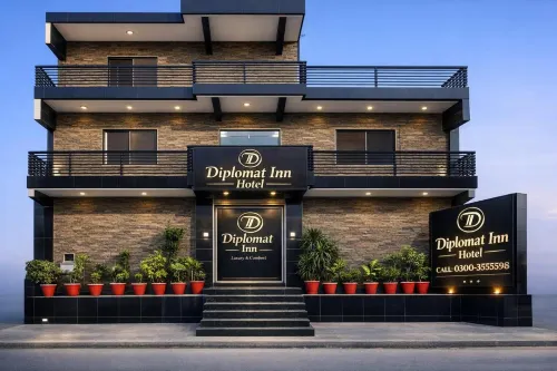 Diplomat Inn Hotel - balcone