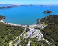 Oamaru Bay Tourist Park - parking