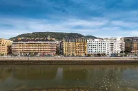 Hotel Maria Cristina, a Luxury Collection Hotel, San Sebastian Hotel dekat Mount Ulia